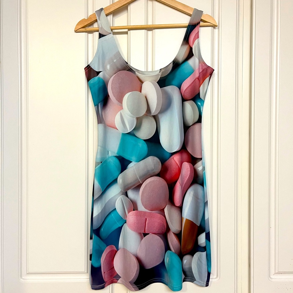 Blackmilk Pill Bodycon Dress Size Large RARE Pills Print! Fits M/L Like New!